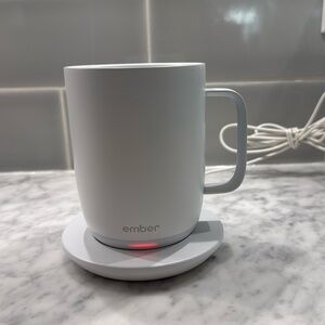 ember Mug 2 - 14oz White with Base and Charger